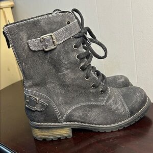 Sketchers Women’s 6 Black Lace-Up Fashion Combat Boots